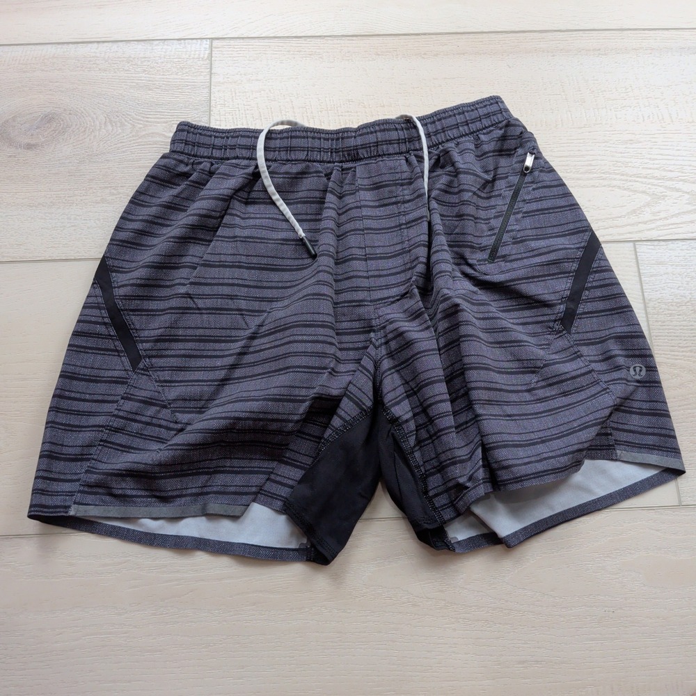 Lululemon Surge Running Shorts Mens S Striped Athletic Grey Black 5"